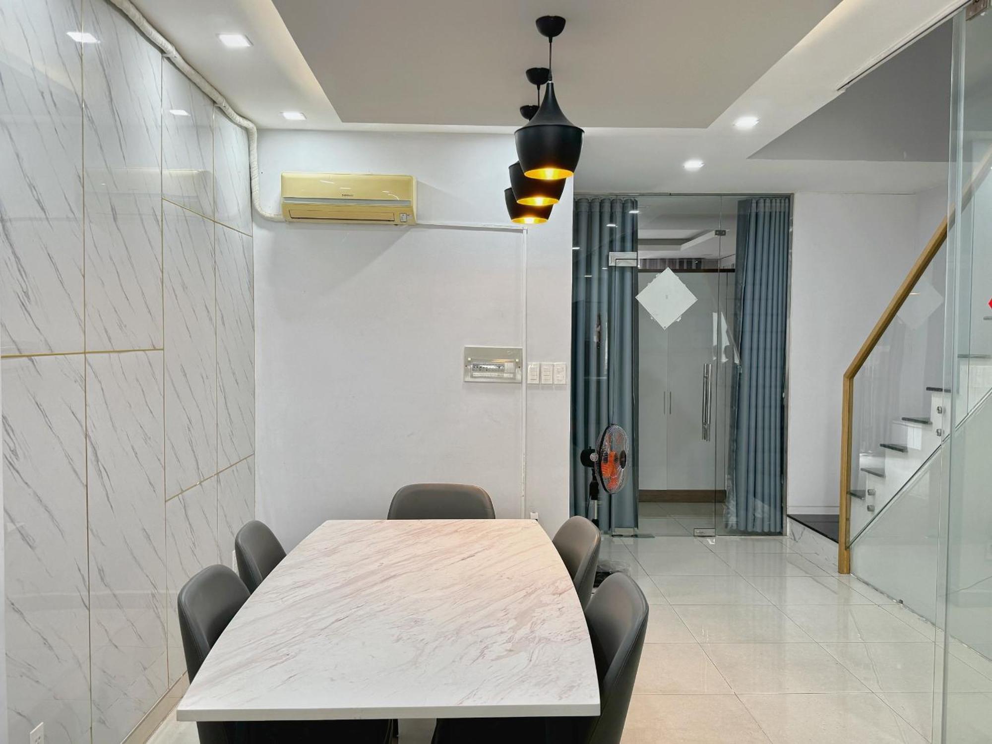 Tphomes Lakeview Căn hộ *